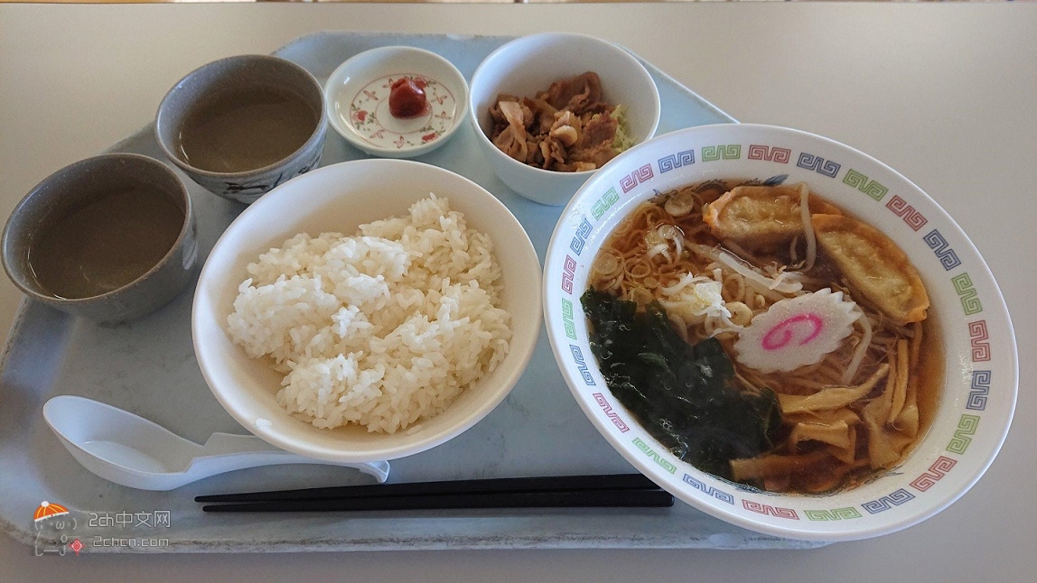2ch：晒晒我的公司餐——400日元的拉面