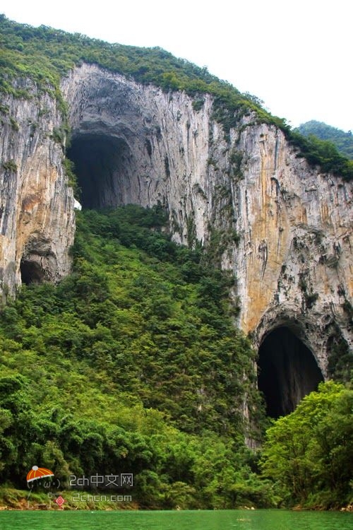 2ch：【悲报】中国的山到处是洞……